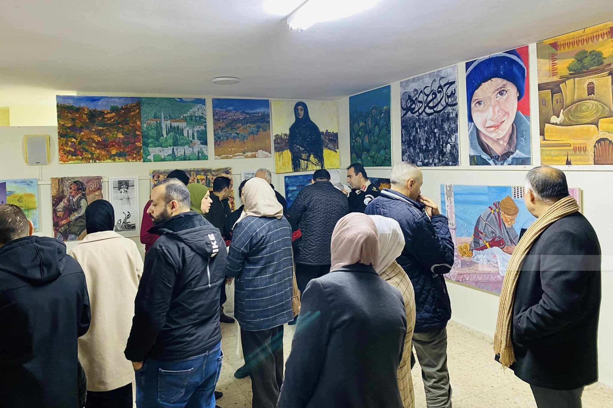 جانب من افتتاح المعرض (تصوير: ثائر أبو بكر/وفا)